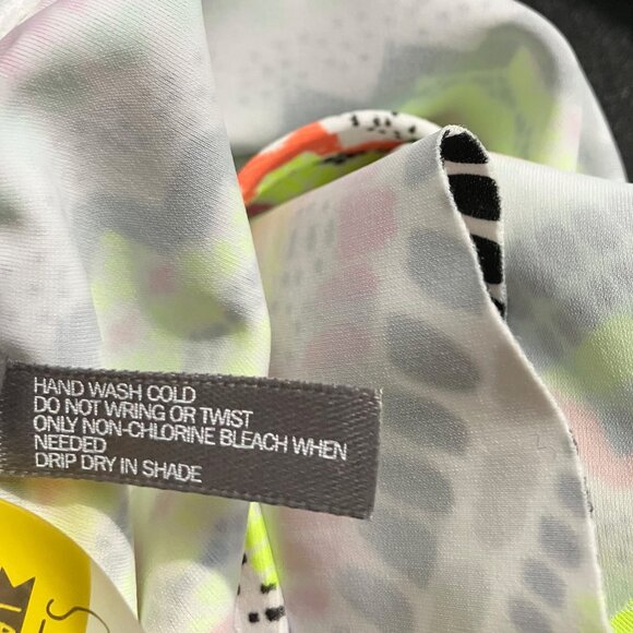 L A Hearts NWT Womens Swim Bikini Top Multi Color Size Large - Picture 4 of 9